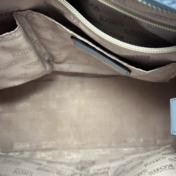 Michael Kors Dillon Satchel EUC - Picture 12 of 14